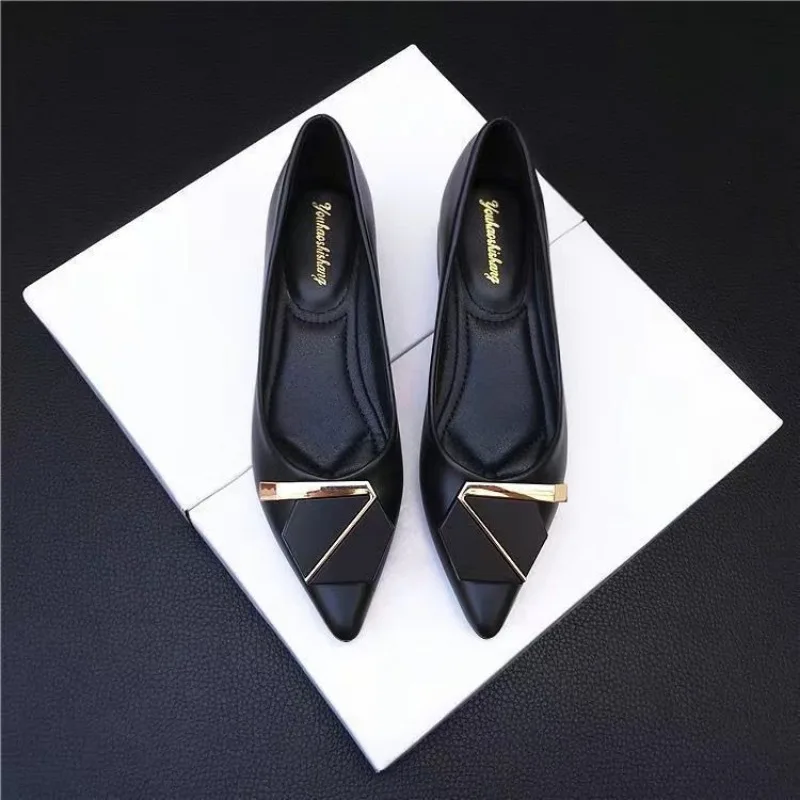 Women Shoes Quick Delivery - أحذية للنساء مكتب امرأة الشقق عدم