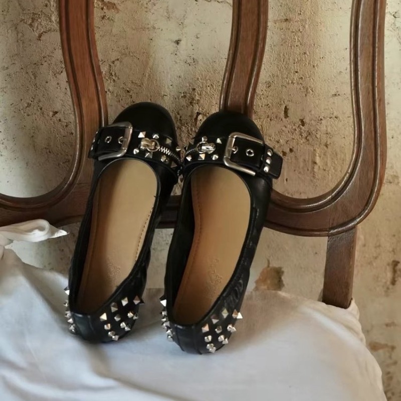 Mary Jane Shoes - حذاء ماري جين نسائي مسطح منخفض