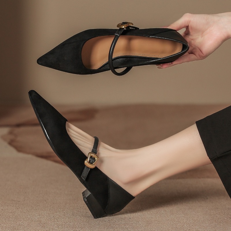 أحذية ماري جين النسائية الأنيق - مراجعة Mary Jane Shoes وسعره