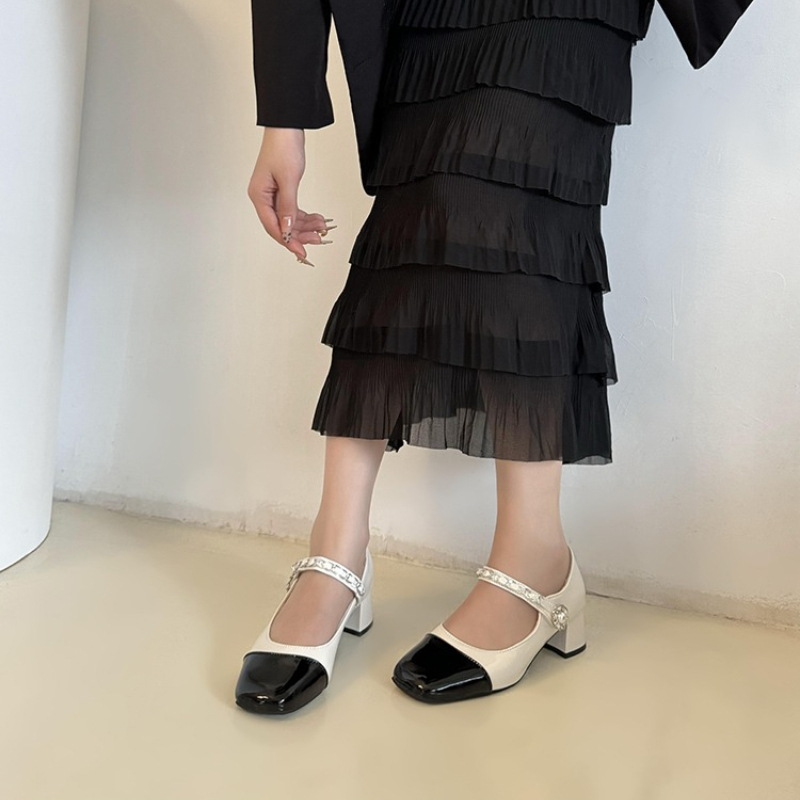 2026 صندل بكعب عالٍ سميك مع مش - مراجعة Mary Jane Shoes وسعره
