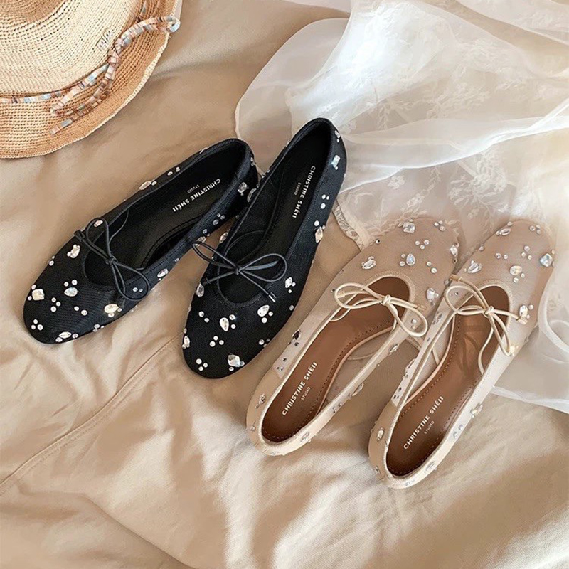 أحذية نسائية أنيقة للصيف مزينة - مراجعة Mary Jane Shoes وسعره