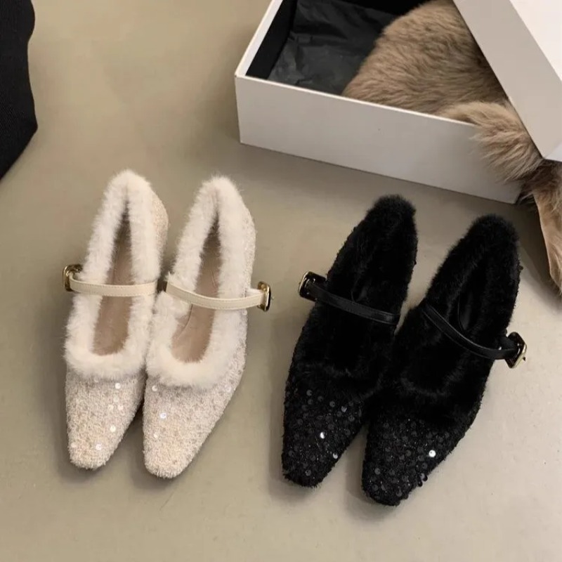 تبيع الكعب الفرنسي المثير بكعب - مراجعة Mary Jane Shoes وسعره