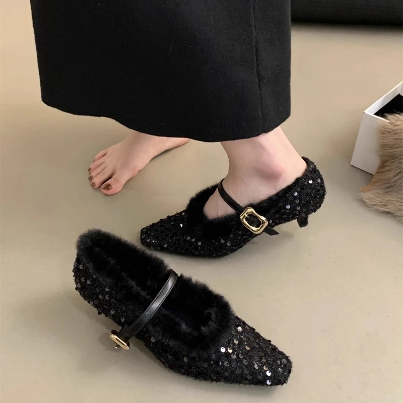 تبيع الكعب الفرنسي المثير بكعب - مراجعة Mary Jane Shoes وسعره