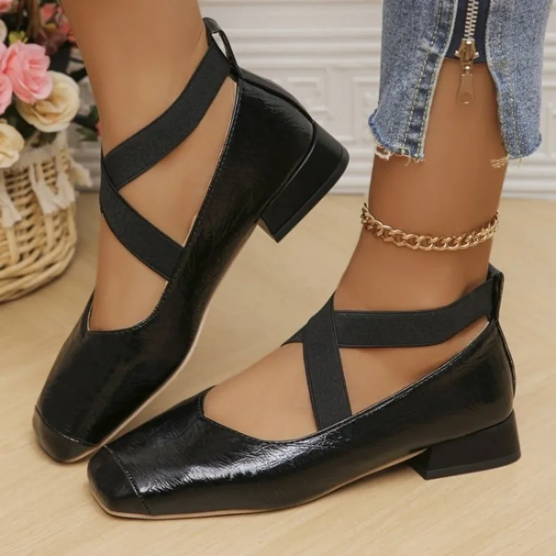 أحذية نسائية عصرية بمقدمة مربع - مراجعة Mary Jane Shoes وسعره