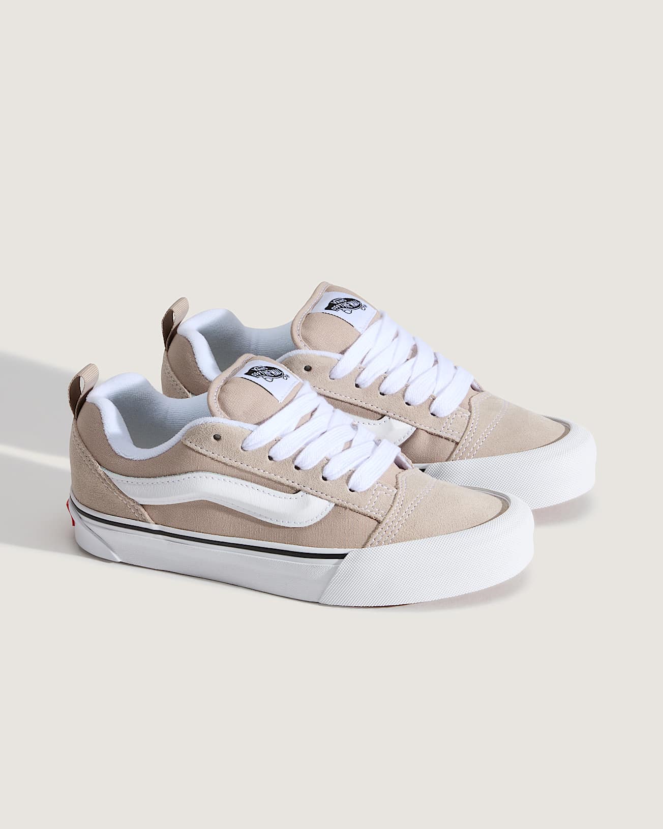 أحذية Knu Skool النسائية من VA - مراجعة Women Shoes Vans وسعره