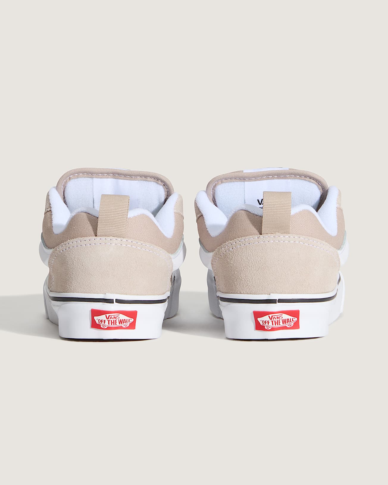 أحذية Knu Skool النسائية من VA - مراجعة Women Shoes Vans وسعره