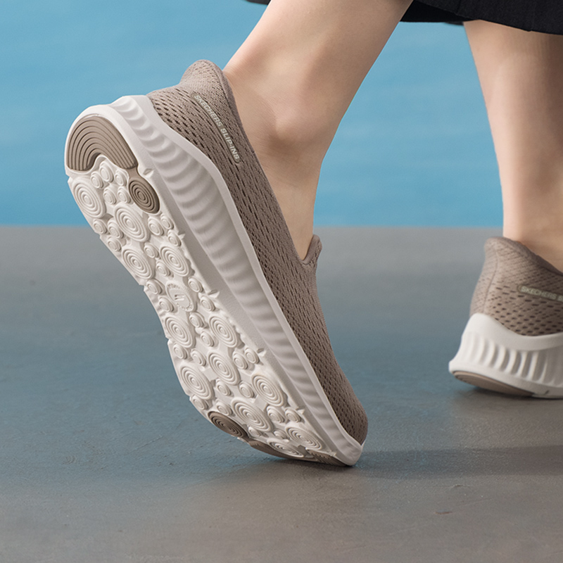 أحذية سكيتشرز النسائية الأصلية - مراجعة Women Shoes Skechers وسعره