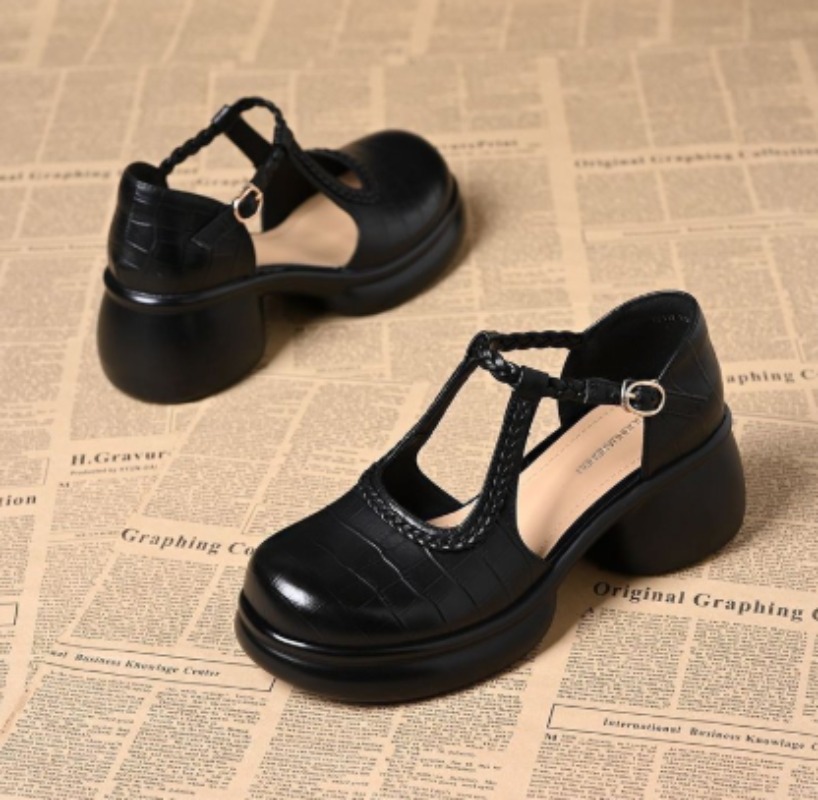 صندل ماري جين نسائي أسود بنقشة - مراجعة Mary Jane Shoes وسعره